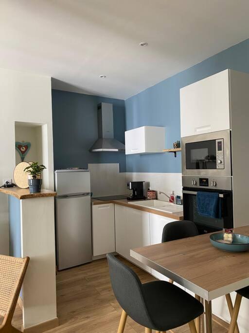 Appartement Cosy Hyper Centre, Tres Tranquille أنجير المظهر الخارجي الصورة