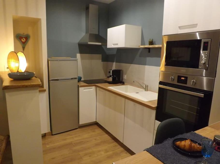 Appartement Cosy Hyper Centre, Tres Tranquille أنجير المظهر الخارجي الصورة